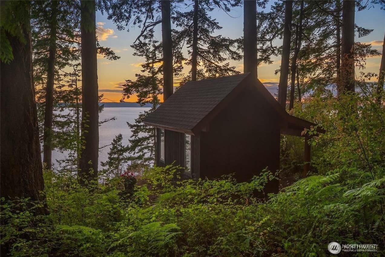 16818 Marine Drive Stanwood WA 98292