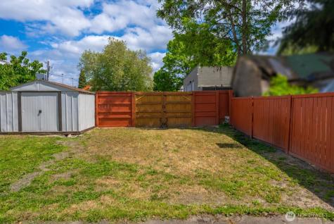 516 Pelly Avenue N Renton WA 98057