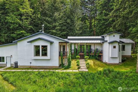 873 Mountain View Kalama WA 98625