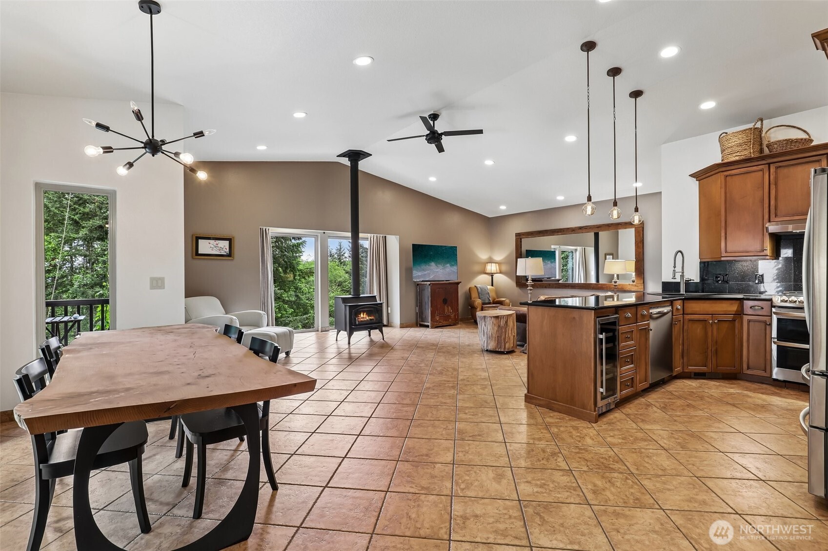 873 Mountain View Road Kalama WA 98625