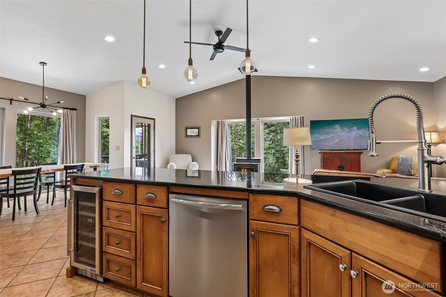 873 Mountain View Road Kalama WA 98625
