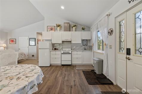22068 Mcmurray Shore Drive Mount Vernon WA 98274