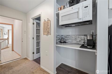 22068 Mcmurray Shore Drive Mount Vernon WA 98274