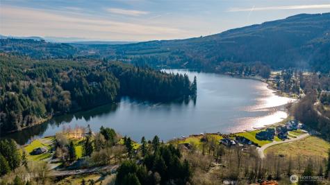 22068 Mcmurray Shore Drive Mount Vernon WA 98274