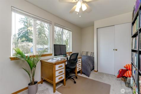 31233 47th Place SW Federal Way WA 98023