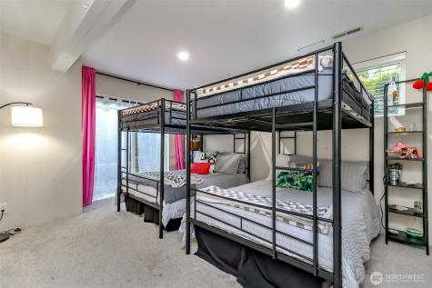 31233 47th Place SW Federal Way WA 98023