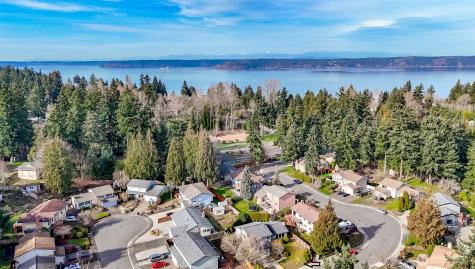31233 47th Place SW Federal Way WA 98023