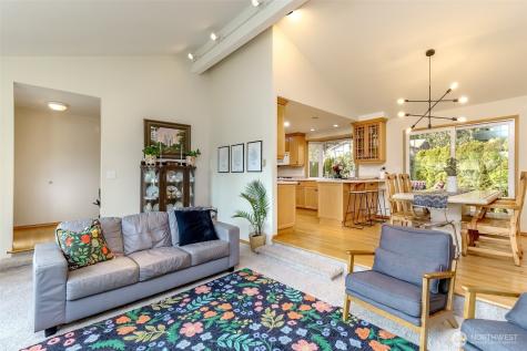 31233 47th Place SW Federal Way WA 98023