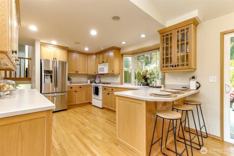 31233 47th Place SW Federal Way WA 98023