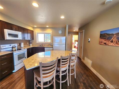 1 Lakeside 719-o Manson WA 98831