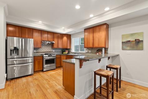 121 21st Avenue E Seattle WA 98112