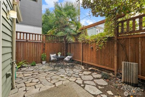 121 21st Avenue E Seattle WA 98112