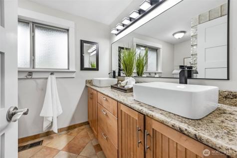 23619 5th Avenue W Bothell WA 98021