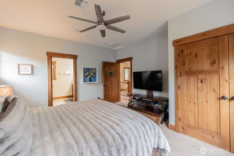 991 Larkspur Loop Cle Elum WA 98922