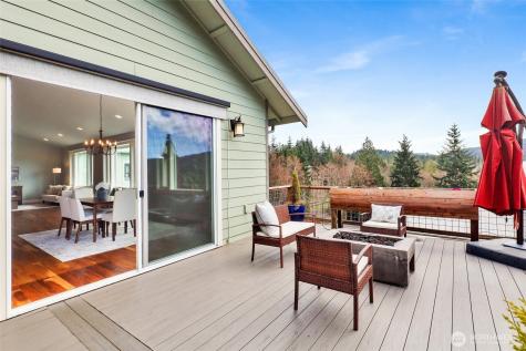 1288 Sandstone Way Bellingham WA 98229