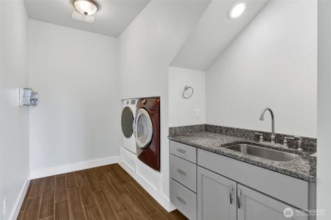 1288 Sandstone Way Bellingham WA 98229