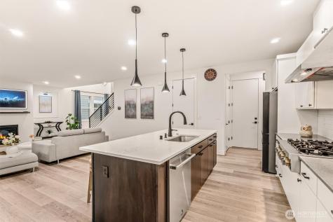 1760 246th Place NE Sammamish WA 98074