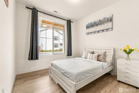 1760 246th Place NE Sammamish WA 98074