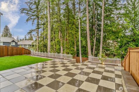 1760 246th Place NE Sammamish WA 98074