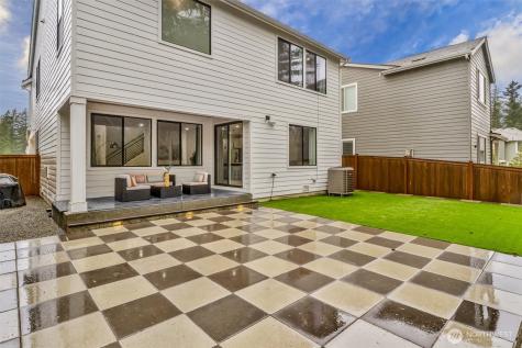 1760 246th Place NE Sammamish WA 98074