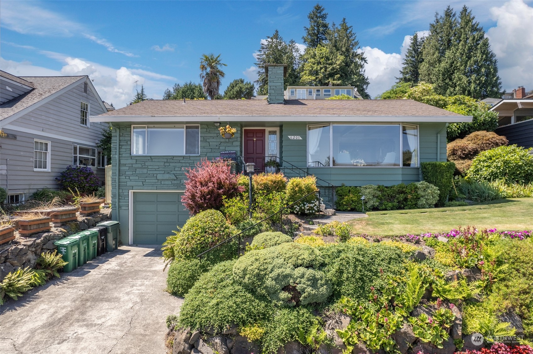 6201 51st Avenue NE Seattle WA 98115