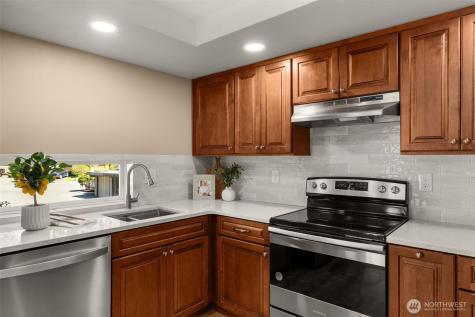 243 169th Avenue NE Bellevue WA 98008
