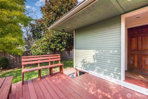 2102 Jackson Avenue Everett WA 98203