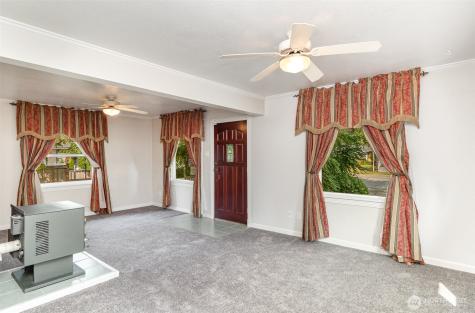 2102 Jackson Avenue Everett WA 98203