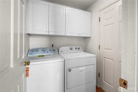 608 Chelan Place NE Renton WA 98059