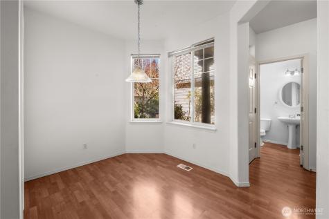 608 Chelan Place NE Renton WA 98059