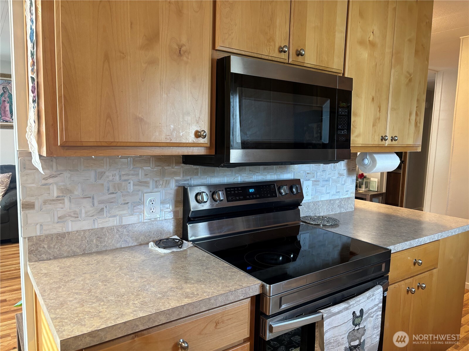 7901 W Clearwater Avenue Kennewick WA 99336