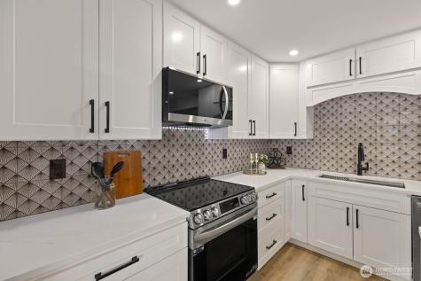 133 N 205th Street Shoreline WA 98133