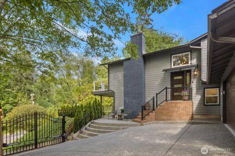 133 N 205th Street Shoreline WA 98133