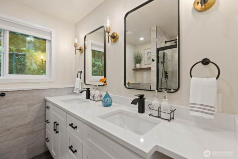 133 N 205th Street Shoreline WA 98133
