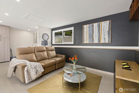 133 N 205th Street Shoreline WA 98133