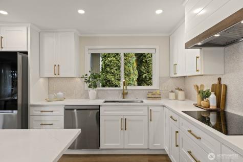 133 N 205th Street Shoreline WA 98133