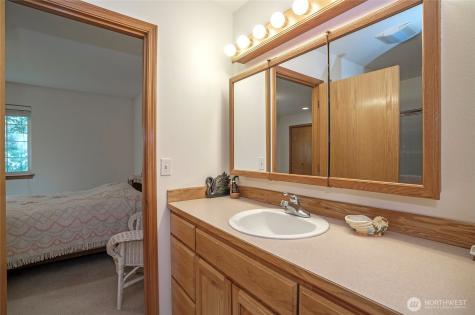 8058 SE Halfmoon Lane Port Orchard WA 98367