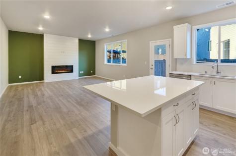 18204 37th Avenue Ct E Tacoma WA 98446