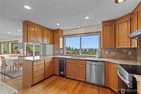 29015 15th Place S Federal Way WA 98003