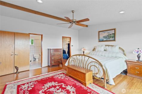 29015 15th Place S Federal Way WA 98003