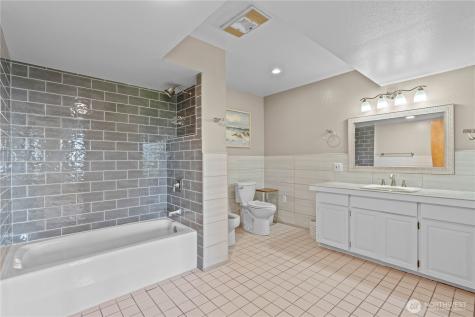 29015 15th Place S Federal Way WA 98003