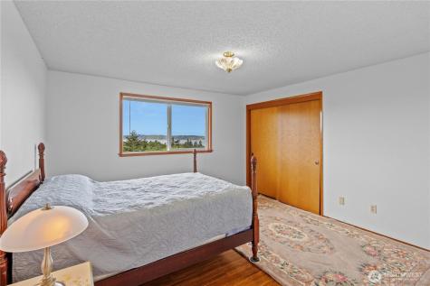 29015 15th Place S Federal Way WA 98003