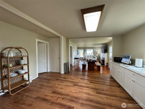 203 W Ocean Avenue Westport WA 98595