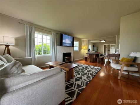 203 W Ocean Avenue Westport WA 98595