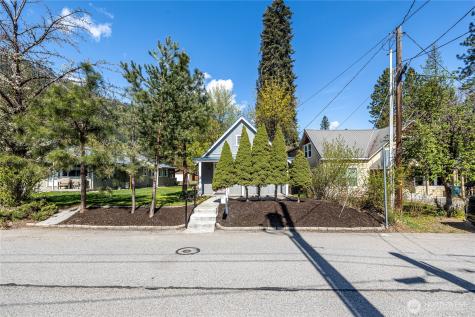 132 Whitman Street Leavenworth WA 98826