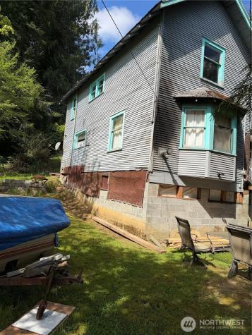 2833 Wishkah Road Aberdeen WA 98520