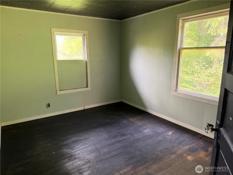 2833 Wishkah Road Aberdeen WA 98520