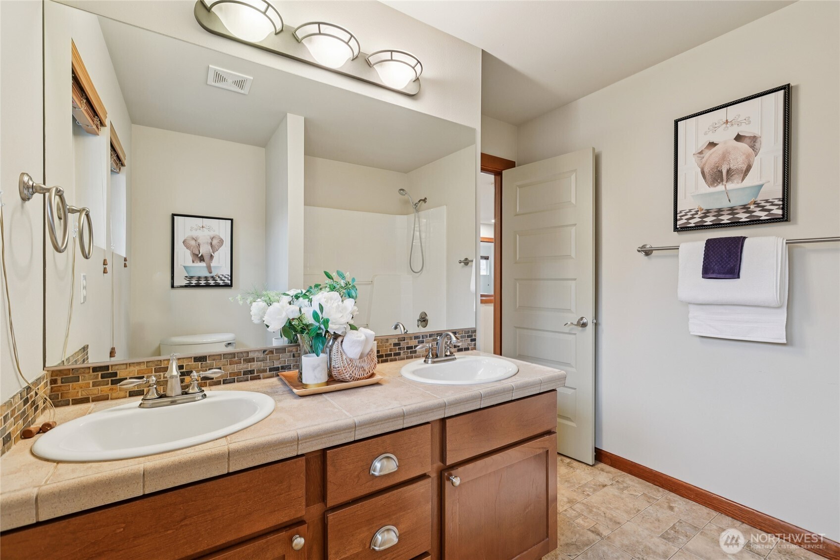 8827 NE 148th Place Kenmore WA 98028
