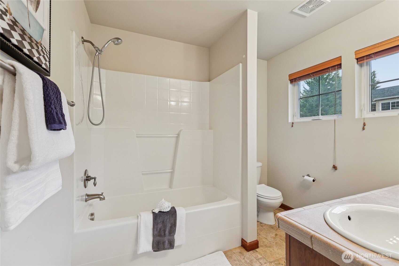 8827 NE 148th Place Kenmore WA 98028