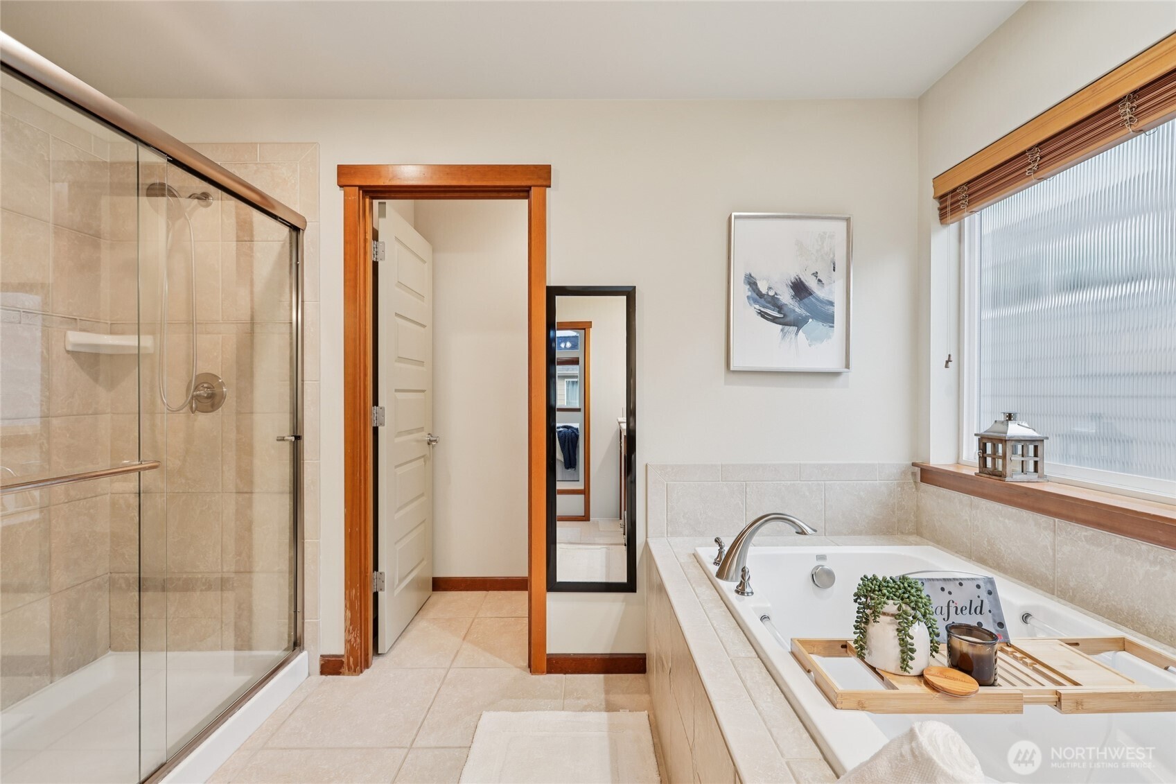 8827 NE 148th Place Kenmore WA 98028